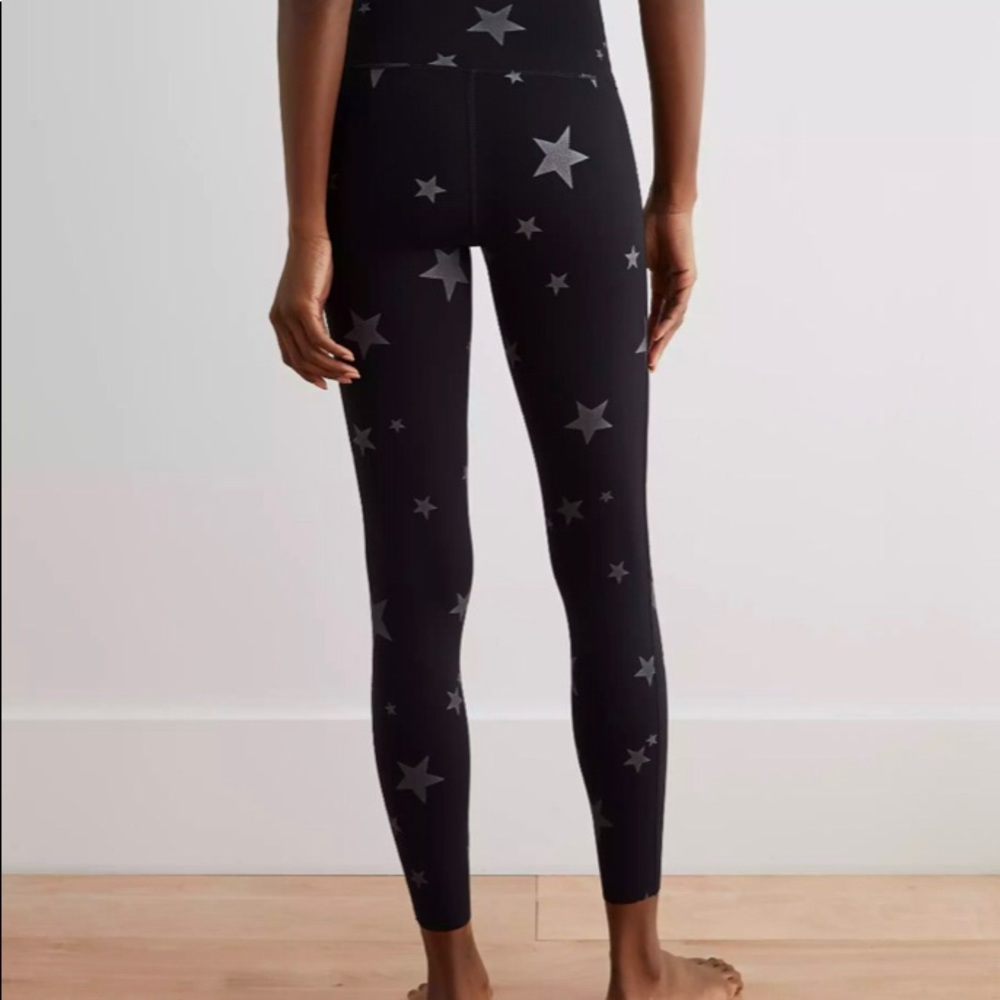 NWOT Aerie black star 7/8 leggings!